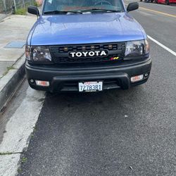 Toyota Tacoma 
