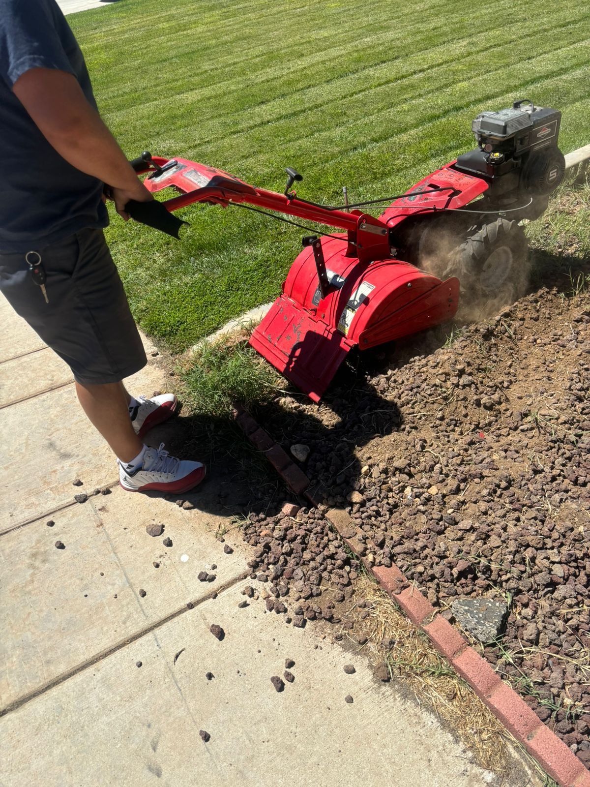 Contera Rotating Tines Mtd Yard Machines for Sale in Victorville, CA