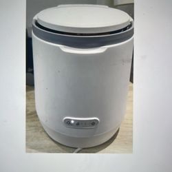 NEW Compost Bin for Kitchen Countertop. 4L Electric Composter Machine