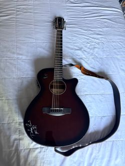 Guitar acoustic