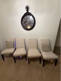 Comfortable Dining room chairs