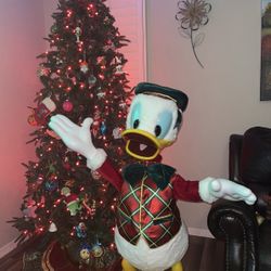 Donald Duck animatronic 