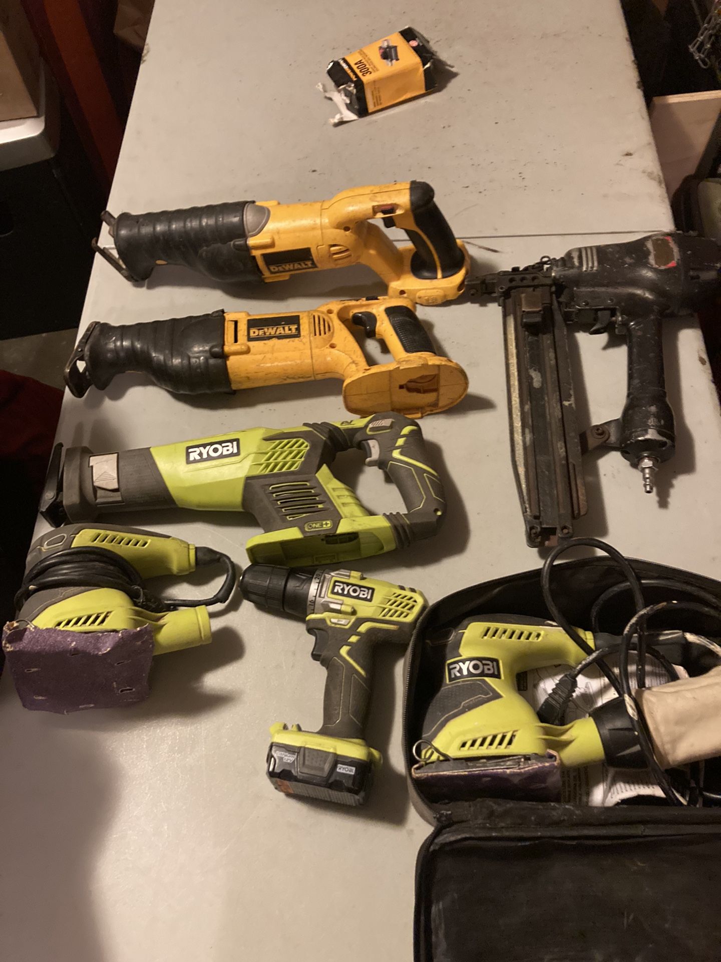 Ryobi Dewaly