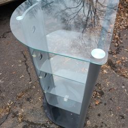 Nice Modern Display Shelf