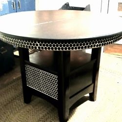 Dining Room Table 
