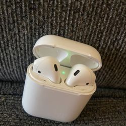AirPods