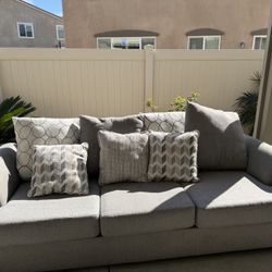 Sofa & Love Seat 