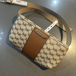 Micheal Kors Fanny Pack Size S/M
