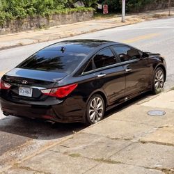 2012 Hyundai Sonata (black) Sedan 4D 157,000 Miles 