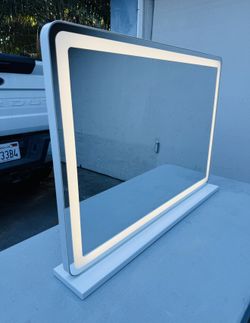 LED Tabletop Vanity Makeup Mirror 22X32