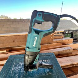 Makita Rotohammer 