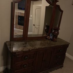 Marbled Mirror Dresser