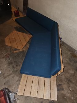 Pallet Wood Sofa with Blue Cushions