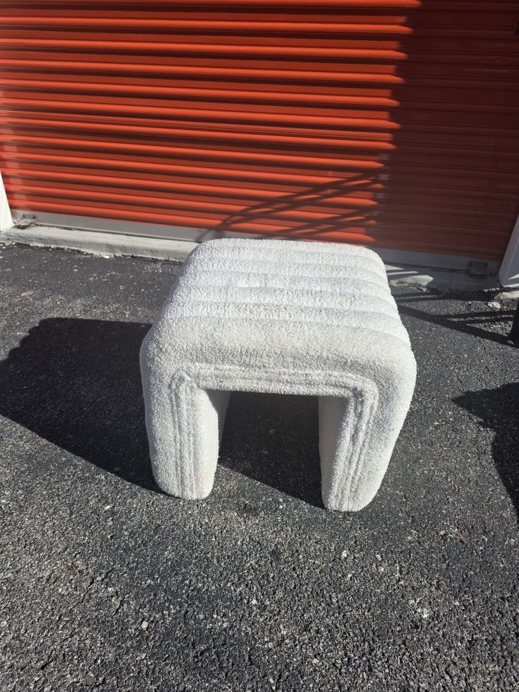 White Modern Ottoman Stool/ Bench