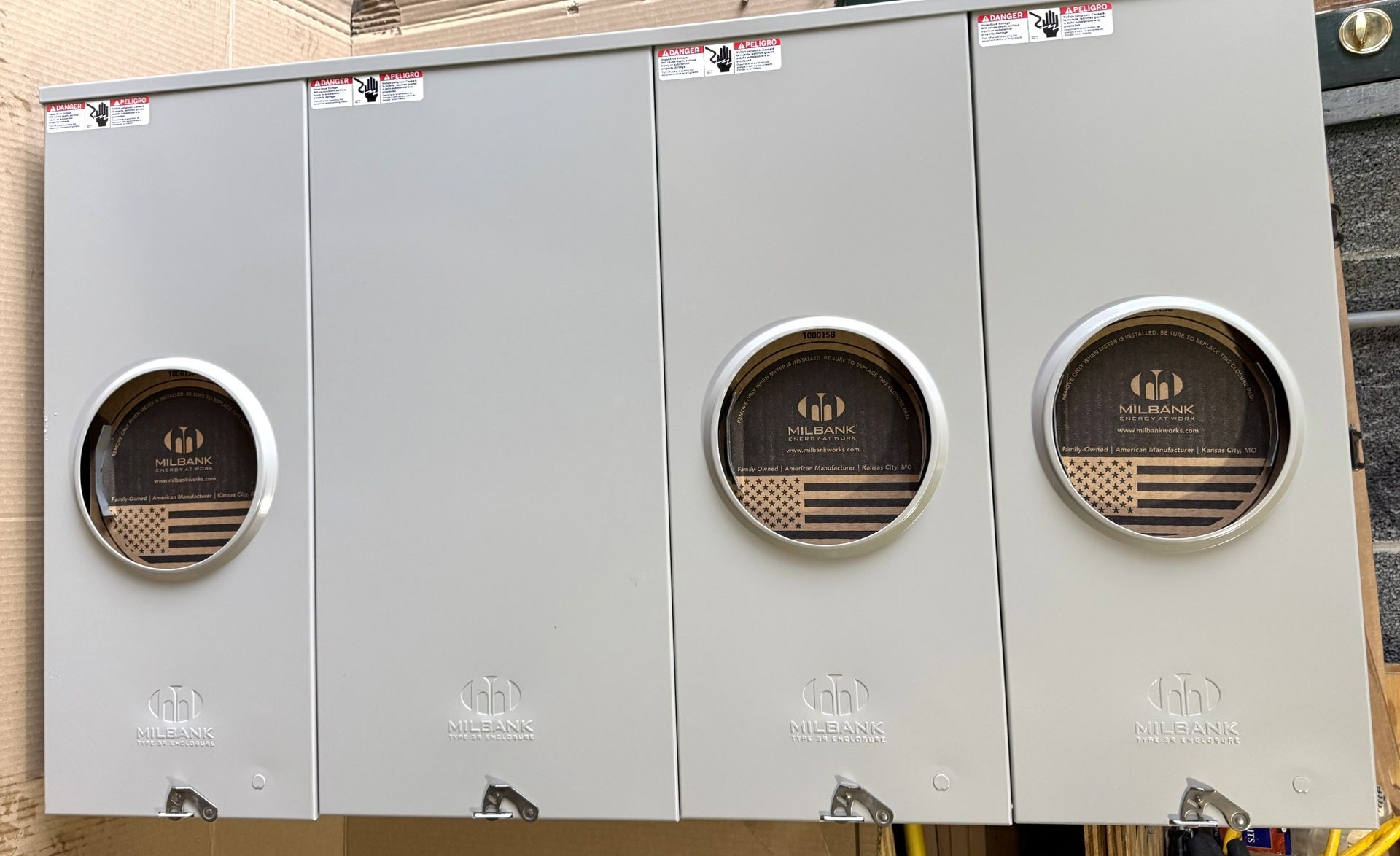 3-200 Amp per socket, Milbank OH/UG All with lever bypass 