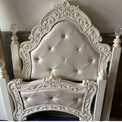 Twin Headboard& Footboard ONLY ❌