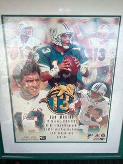Dan Marino autograph lithograph.