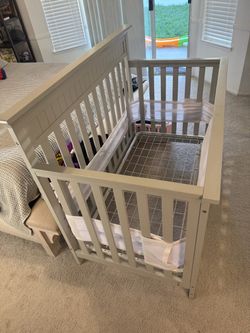 Baby crib