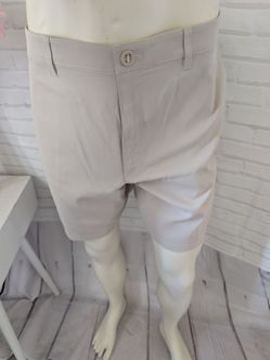 Nwt TRO shorts size 38 retail $69.50