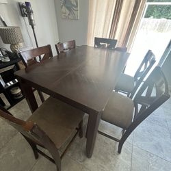 Kitchen Table And Chairs 