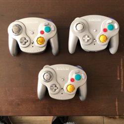 GameCube WaveBird Controllers 