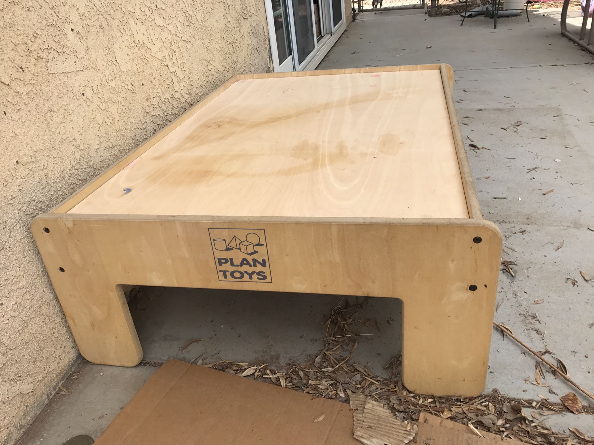 Train Table (Plan Toys)