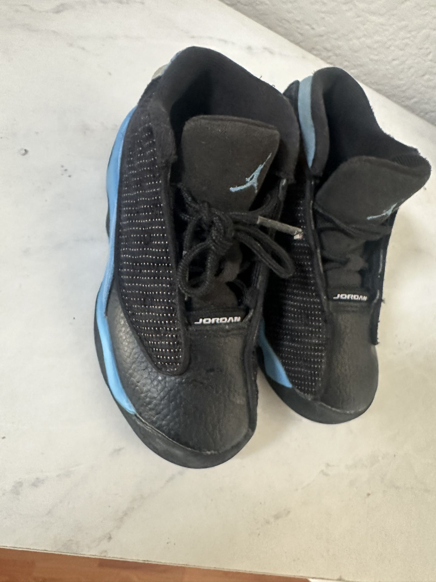 Jordan 13 Retro TD shoe toddler 10C black university blue
