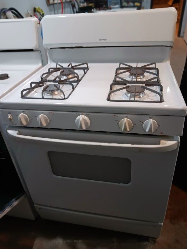 Hotpoint Natural Gas Stove