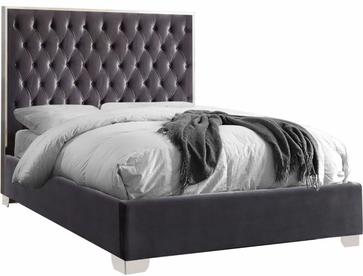 Spadaro Upholstered Platform Bed