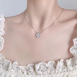 1.2 Carats 4 leaf 925 Sterling Silver Moissanite necklace, Pass Tester. Perfect For Mothers Day 🎁