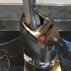 Braun Cordless Self Cleaning Shaver, Works Good