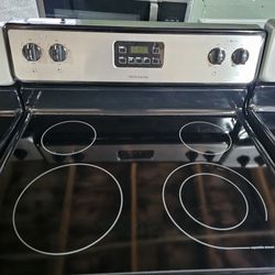 Frigidaire Stove 