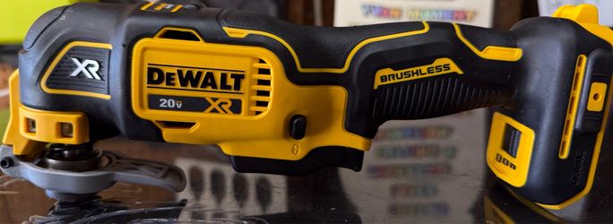 DEWALT 20V MAX XR Cordless Brushless 3-Speed Oscillating Multi Tool