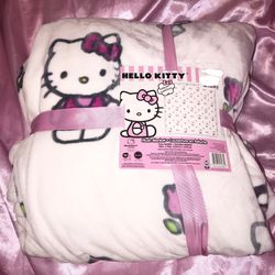 HELLO KITTY Plush FULL/QUEEN Blanket