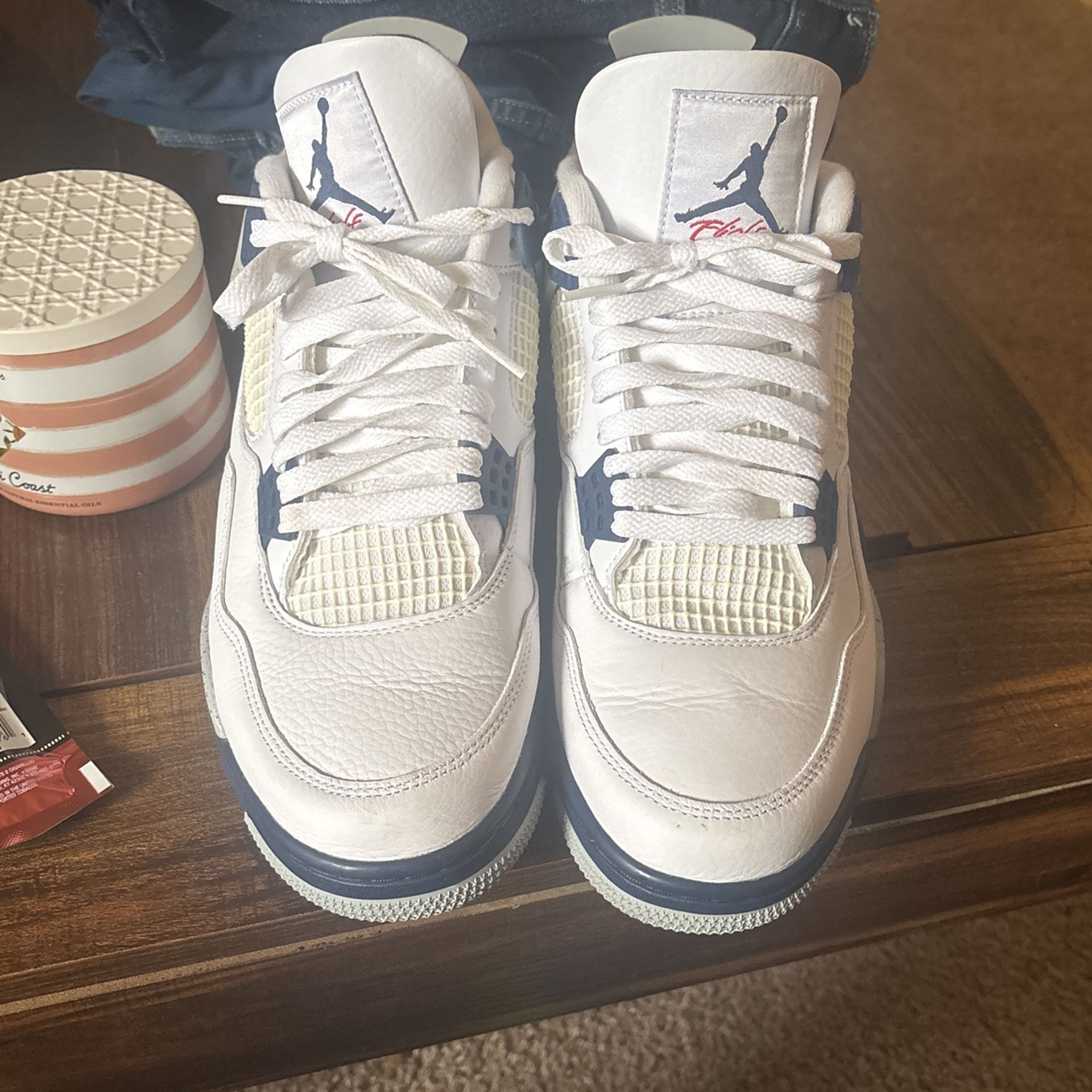 Jordan 4s Midnight Navy’s No Box