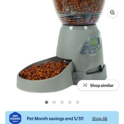 Pet Feeder
