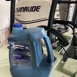 Evinrude Johnson XD 50 2-cycle Outboard Synthetic Blend Motor Oil, 1 gallon 