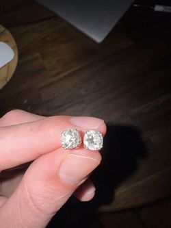 14k White Gold 2 Carrot Studs 