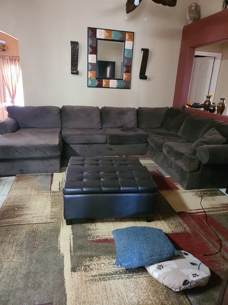 Large Sectional.  Dark Brown Couch 