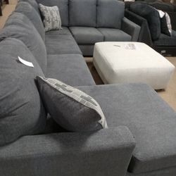 Entertainment Style Nice chaise Sectional