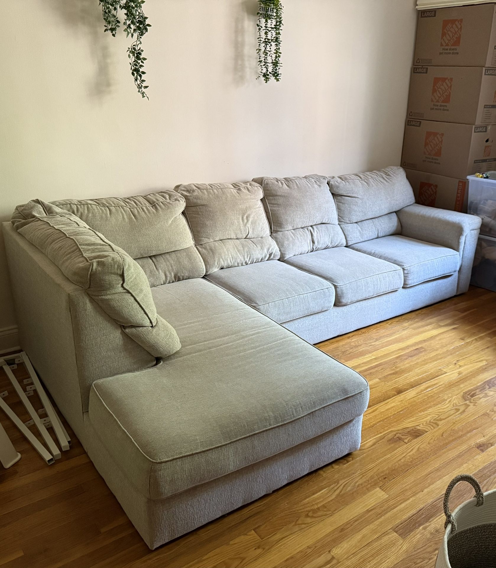 Calvin 2 pieces Right arm facing sectional Sofa
