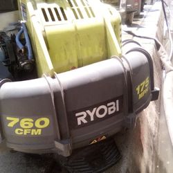  Ryobi GAS blower  