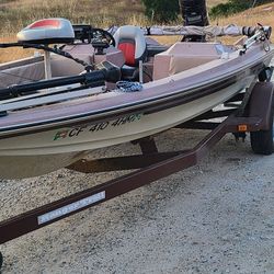 1982-84 Ranger Bass Boat 335-V