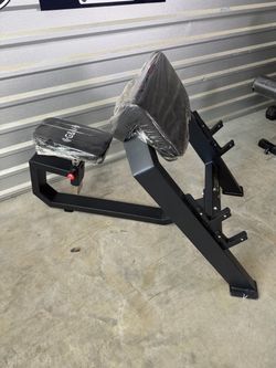 New heavy duty preacher with seat. 11 gauge✨ New in box 📦 Commercial grade