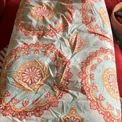 Queen Size Comforter