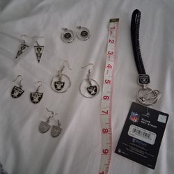 5 Pairs Raider Earrings & Keychain 