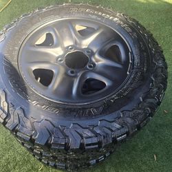 4 TOYOTA TUNDRA RIMS&TIRES 5 LUG $700