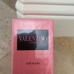 Valentino Perfume 