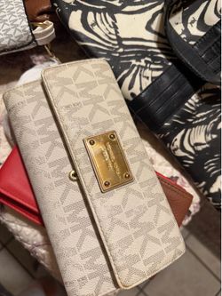 Micheal kors wallet