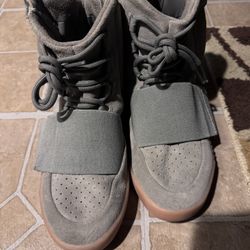 adidas Yeezy Boost 750